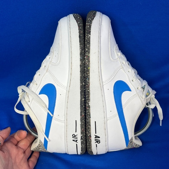 |•NIKE•| Nike AIR Sneakers Athletic Shoes Blue Size 6.5 Y/ 7 Men / 8.5 Women - Picture 4 of 12